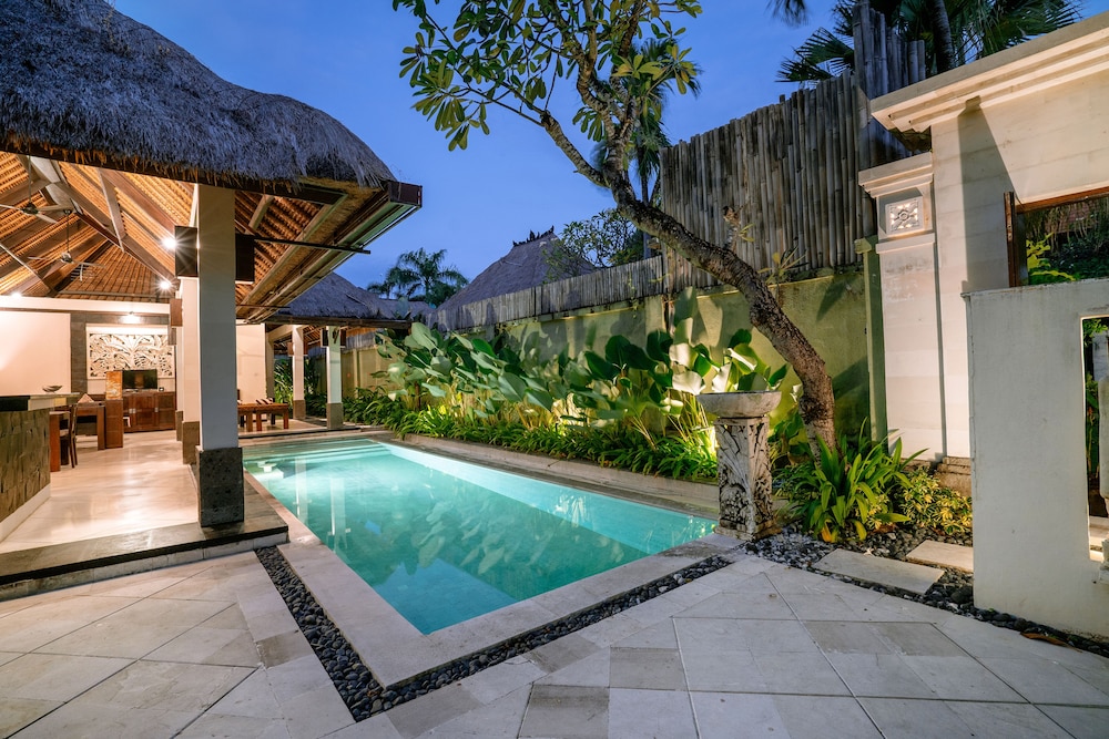 the maya seminyak villas