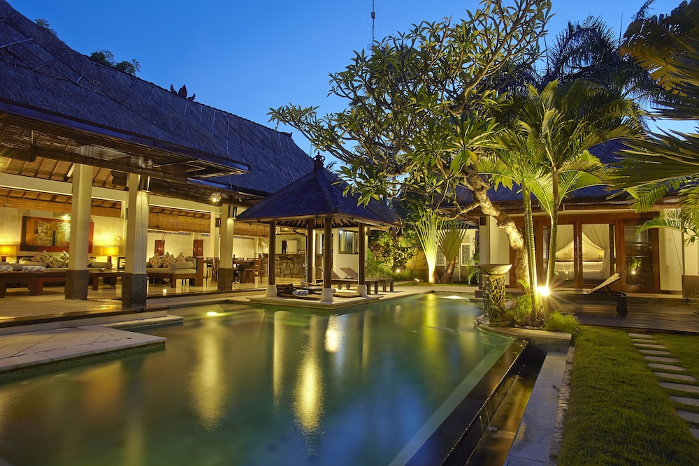 the maya seminyak villas