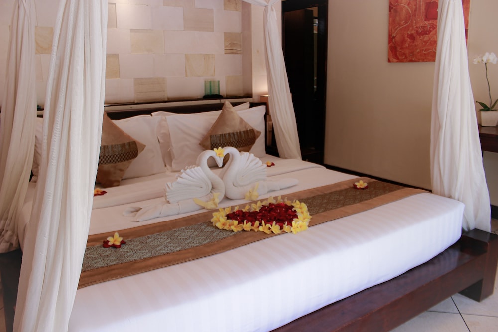 the maya seminyak villas