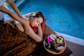 the maya seminyak villas