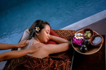 the maya seminyak villas