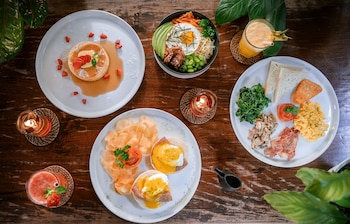 The Maya Seminyak Villas,Kuta Beach>>Bali,5 star