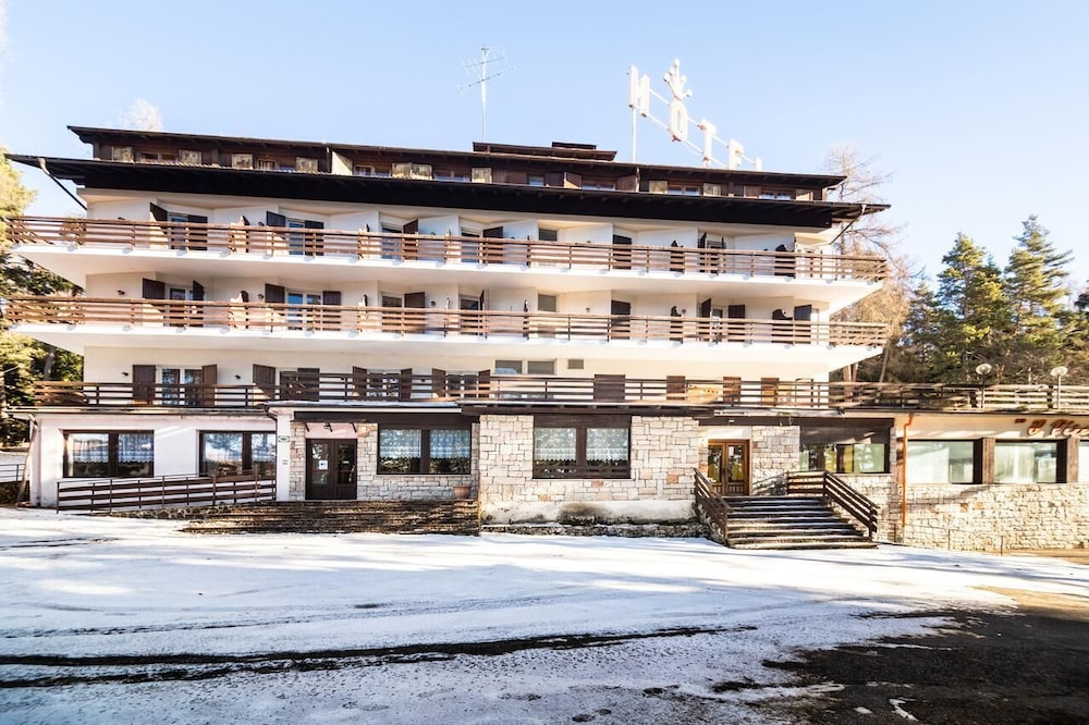 hostel il pirata
