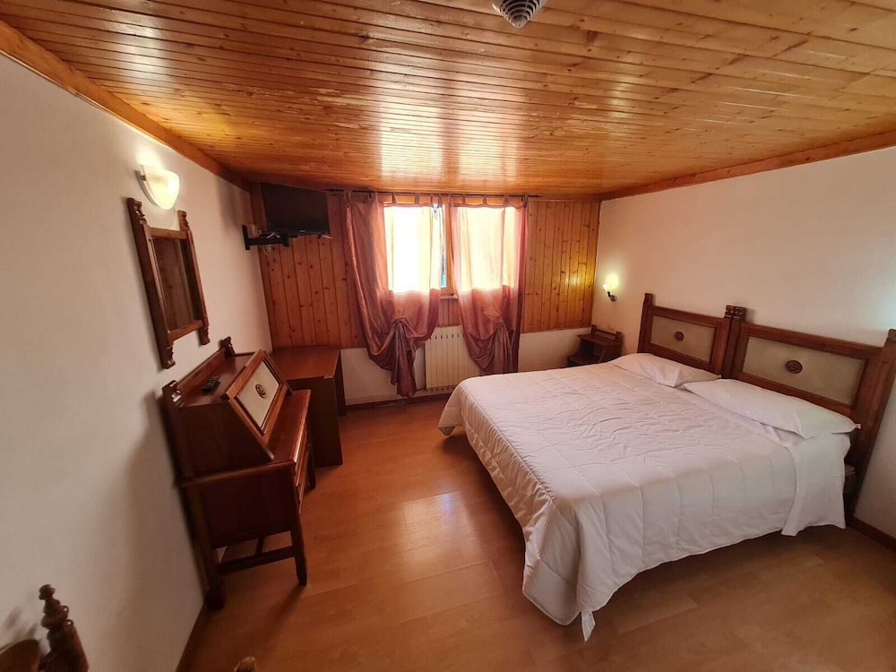 hostel il pirata