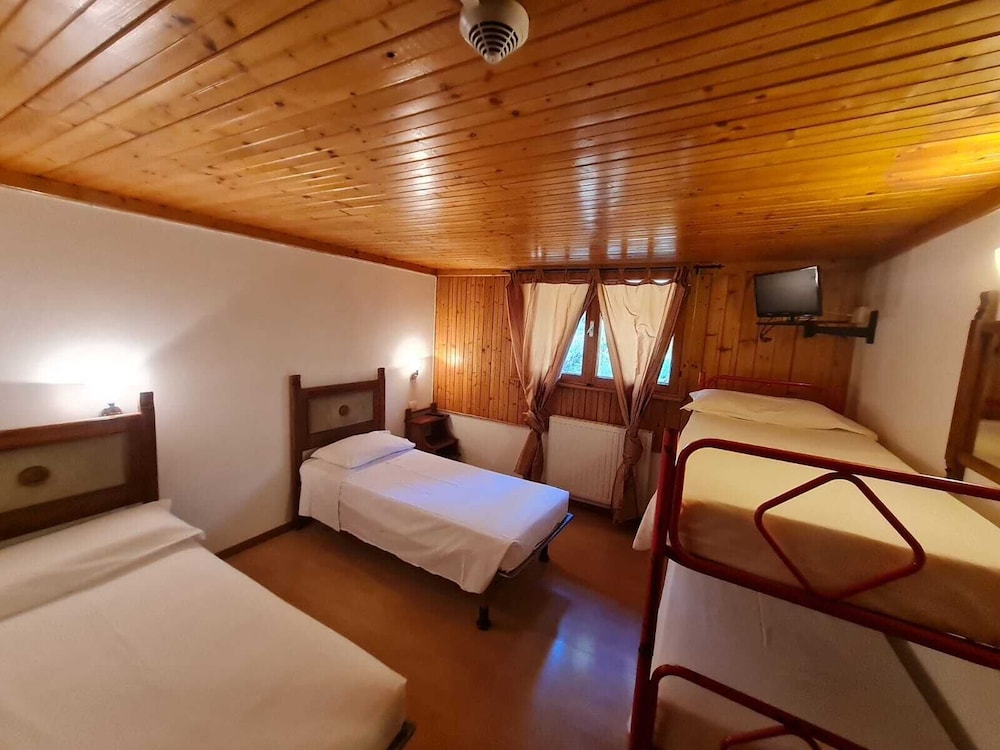hostel il pirata