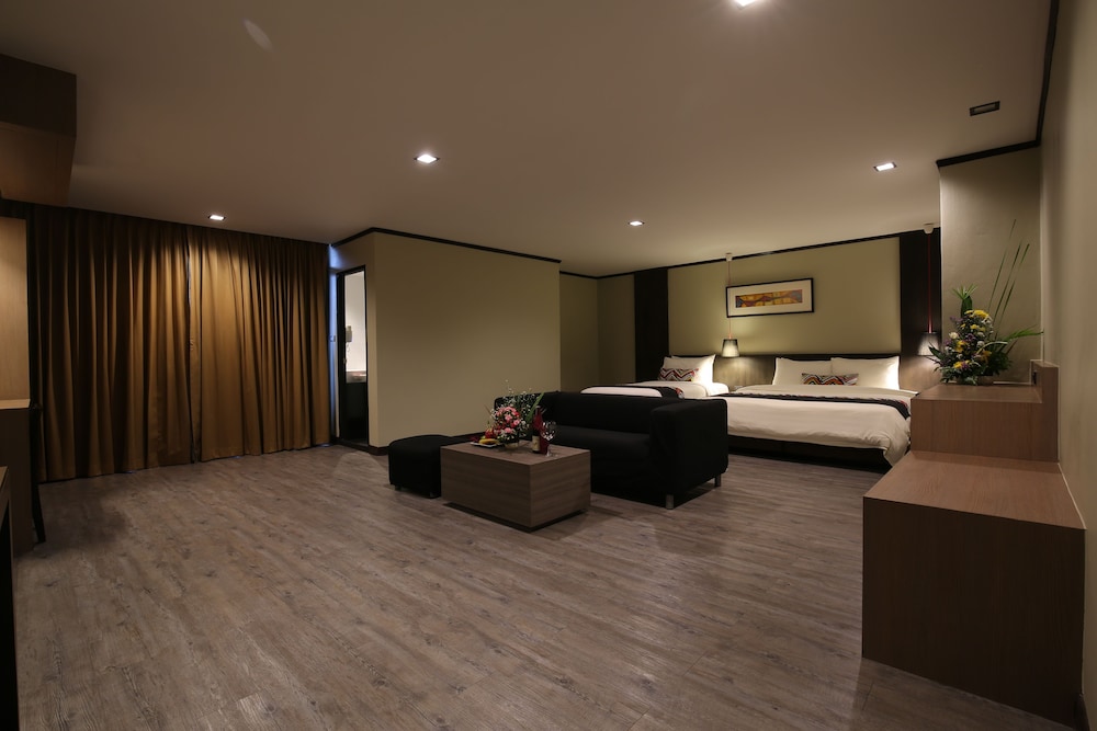 bangkok inter place hotel