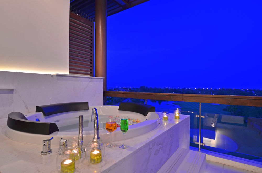 summit windmill golf suite hotel suvarnabhumi