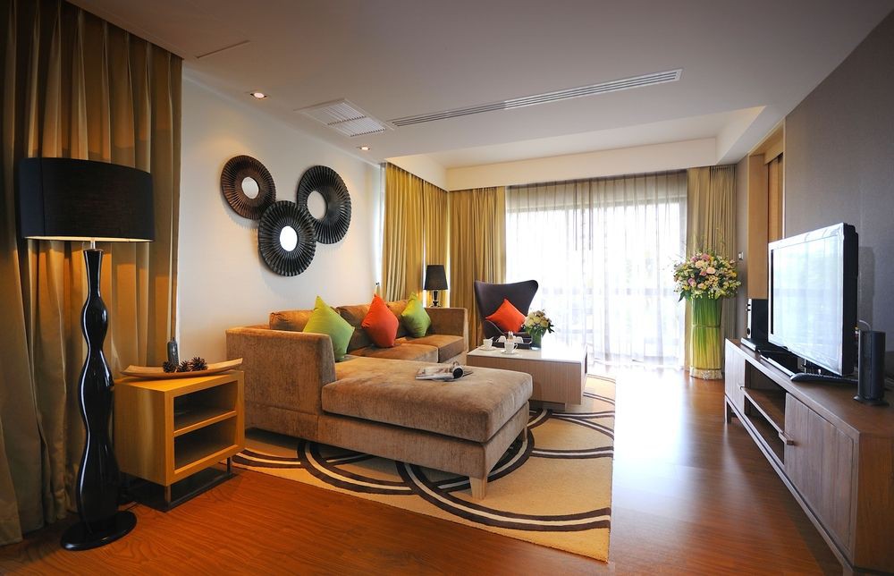summit windmill golf suite hotel suvarnabhumi