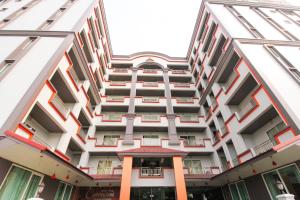 convenient grand plus hotel suvarnabhumi