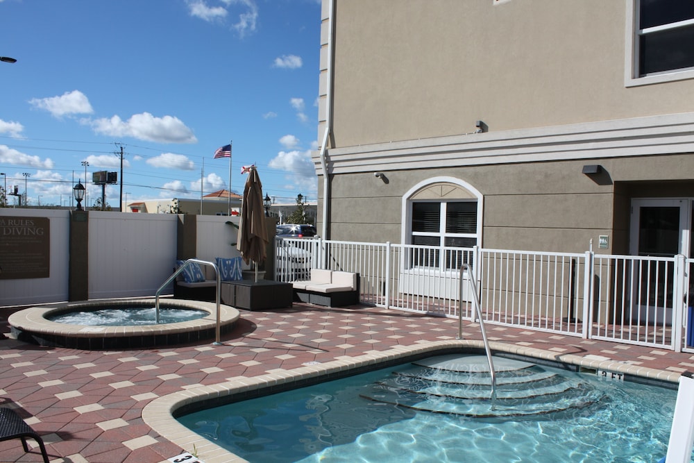 country inn and suites by radisson tampa airport north fl