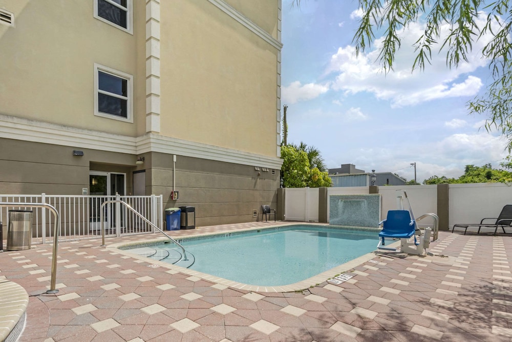 country inn and suites by radisson tampa airport north fl