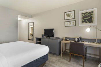 country inn and suites by radisson tampa airport north fl