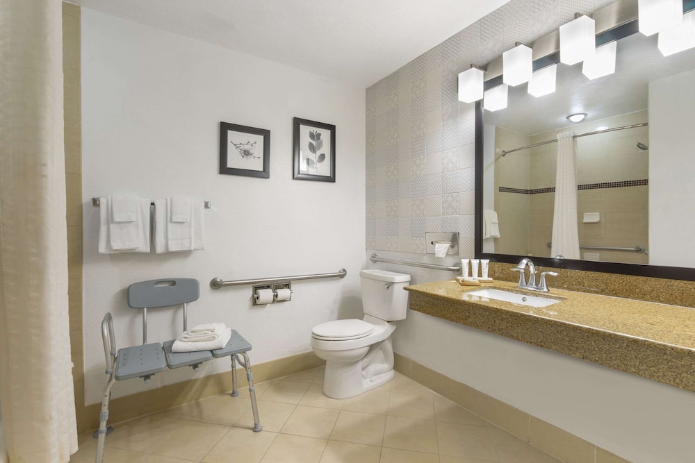 country inn and suites by radisson tampa airport north fl