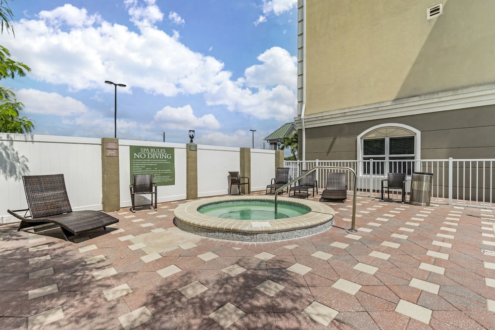 country inn and suites by radisson tampa airport north fl