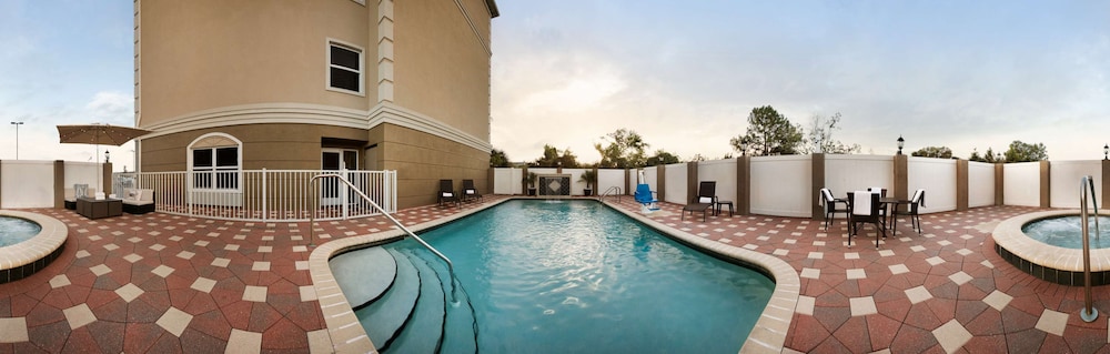 country inn and suites by radisson tampa airport north fl