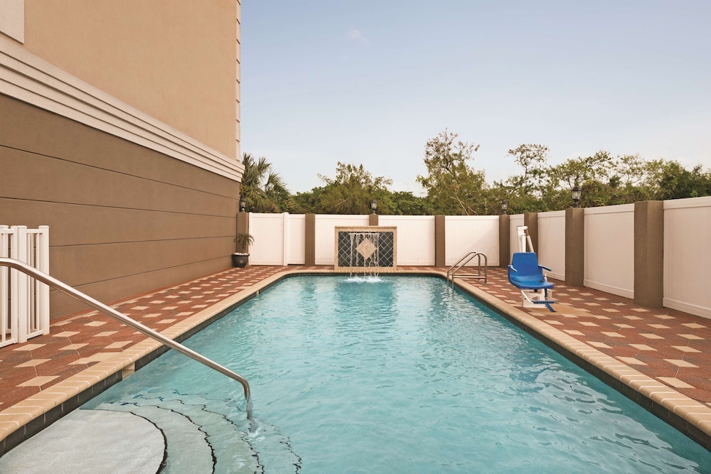 country inn and suites by radisson tampa airport north fl