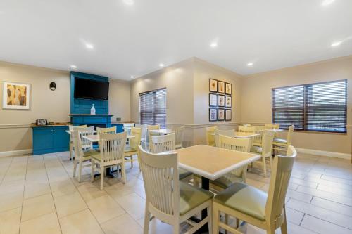 country inn and suites by radisson tampa airport north fl