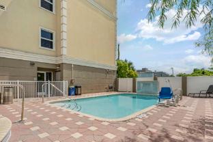 country inn and suites by radisson tampa airport north fl