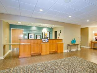 hampton inn and suites tampa east casino area