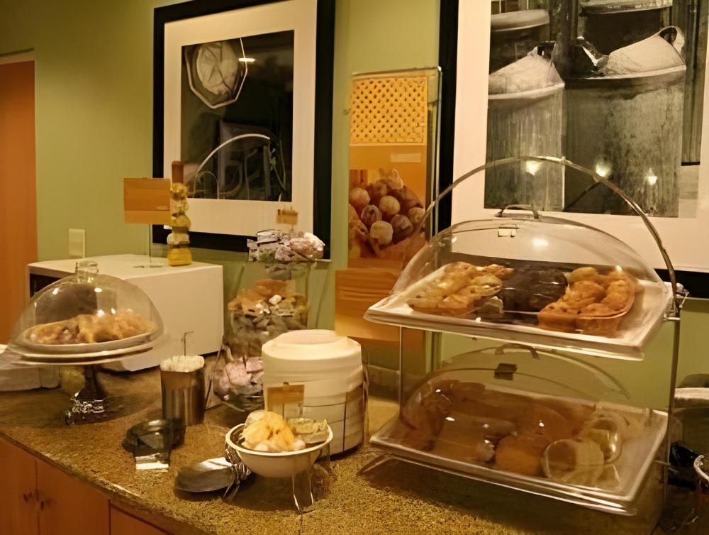 hampton inn and suites tampa east casino area