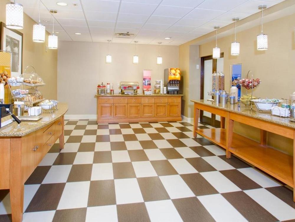 hampton inn and suites tampa east casino area