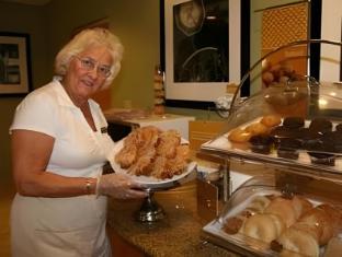 hampton inn and suites tampa east casino area