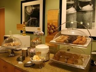 hampton inn and suites tampa east casino area