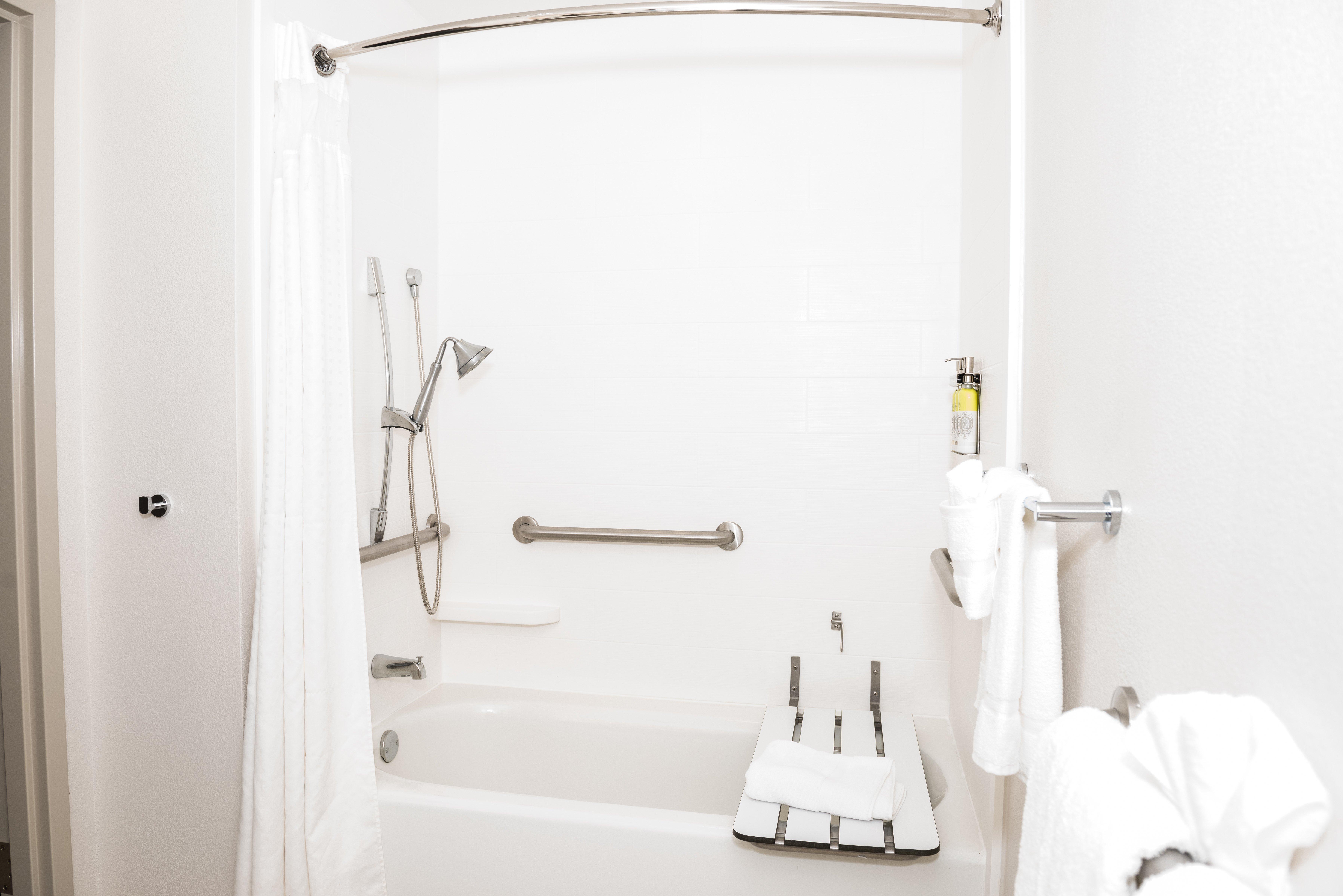 holiday inn express and suites tampa usf busch gardens