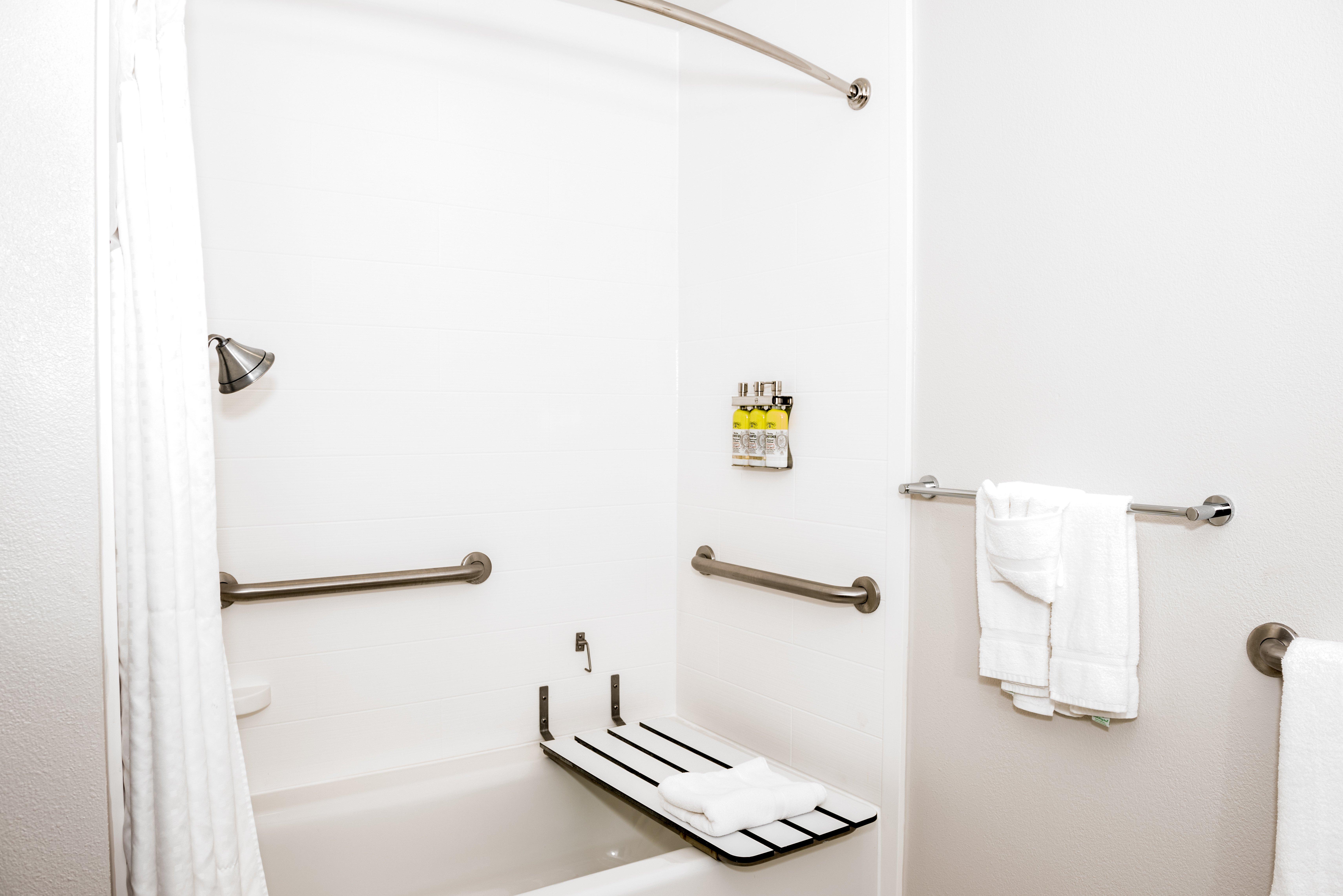holiday inn express and suites tampa usf busch gardens