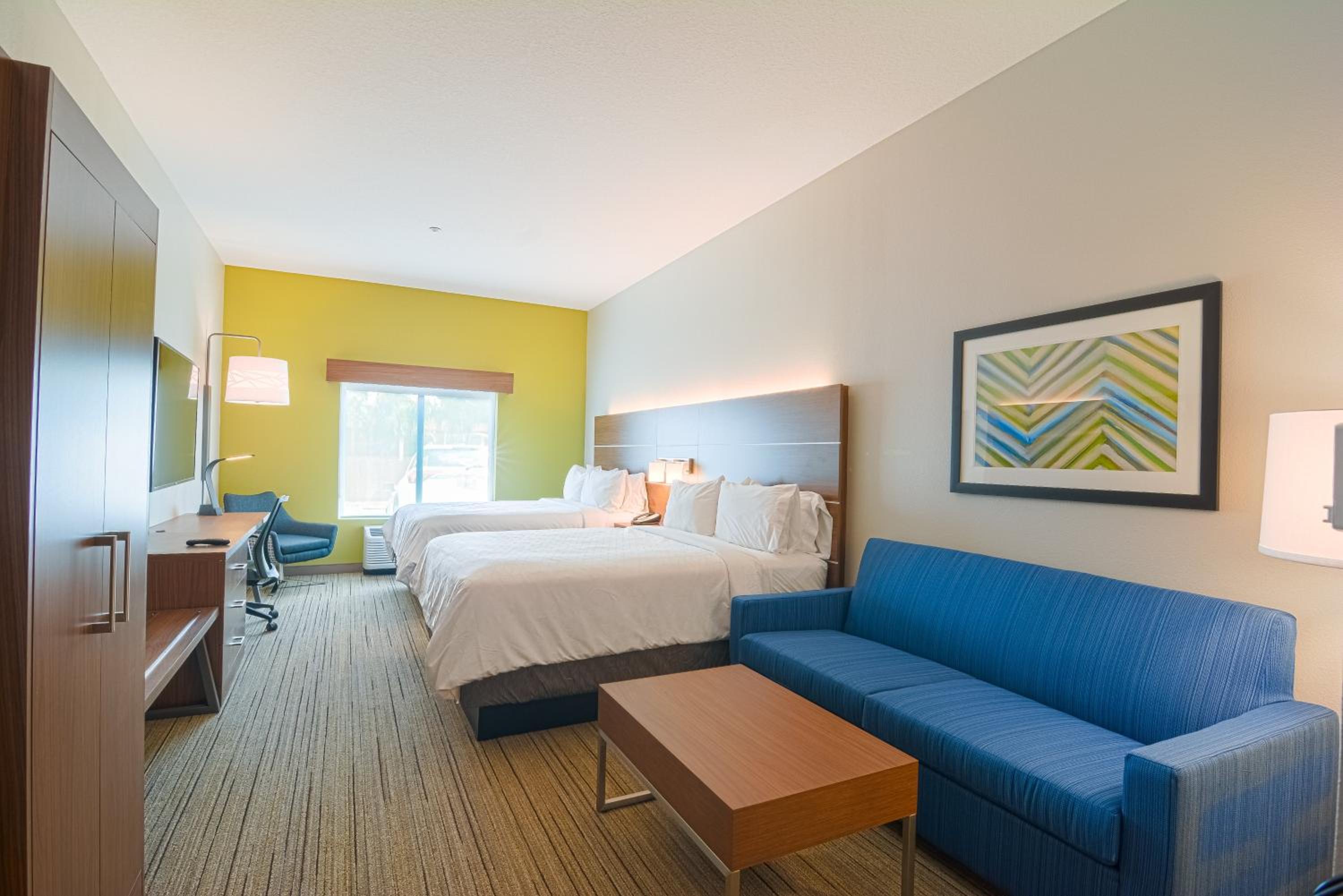 holiday inn express and suites tampa usf busch gardens