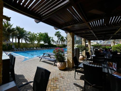 the apartments dubai world trade centre