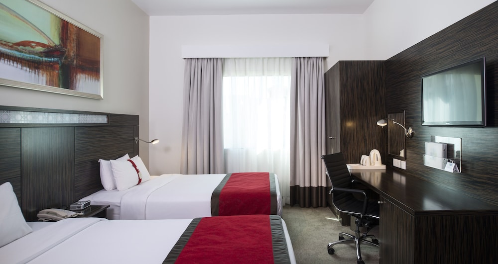holiday inn express dubai internet city by ihg