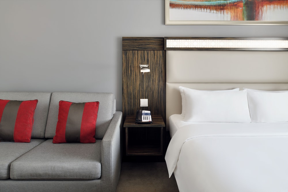 holiday inn express dubai internet city by ihg