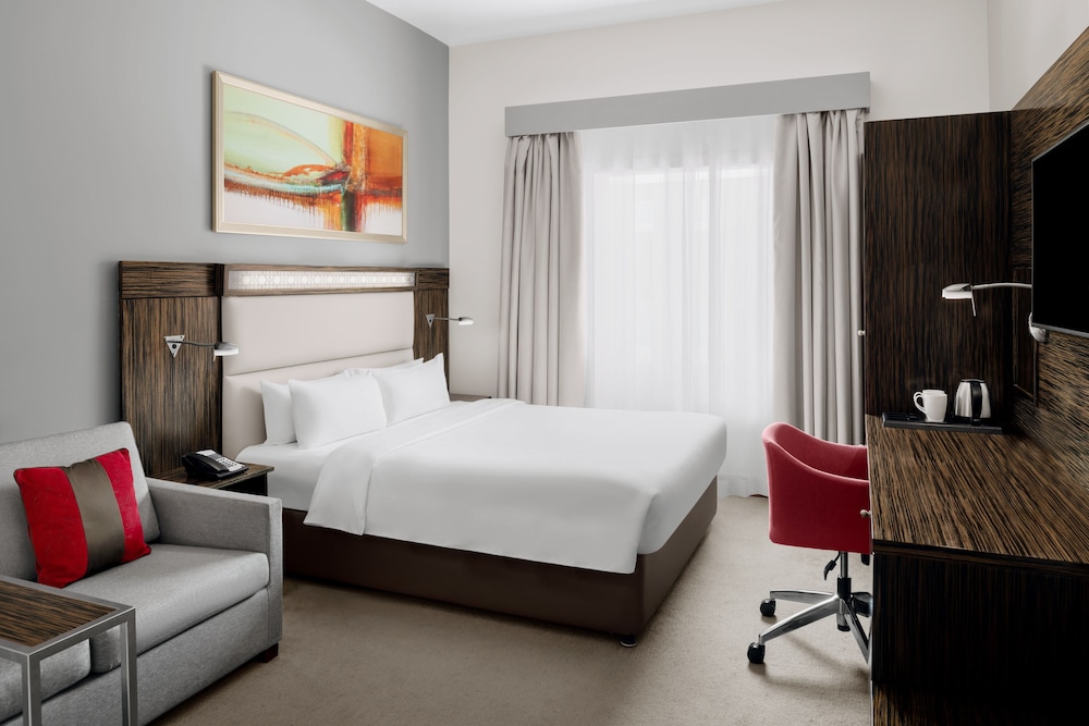 holiday inn express dubai internet city by ihg