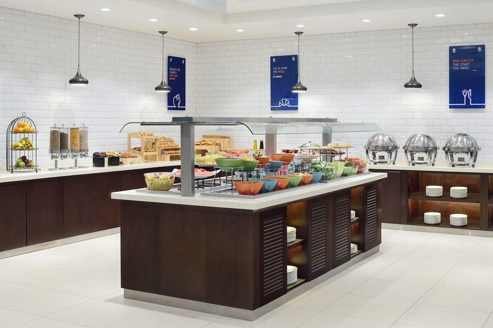 holiday inn express dubai internet city by ihg