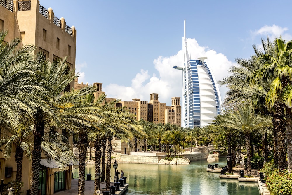 holiday inn express dubai internet city by ihg