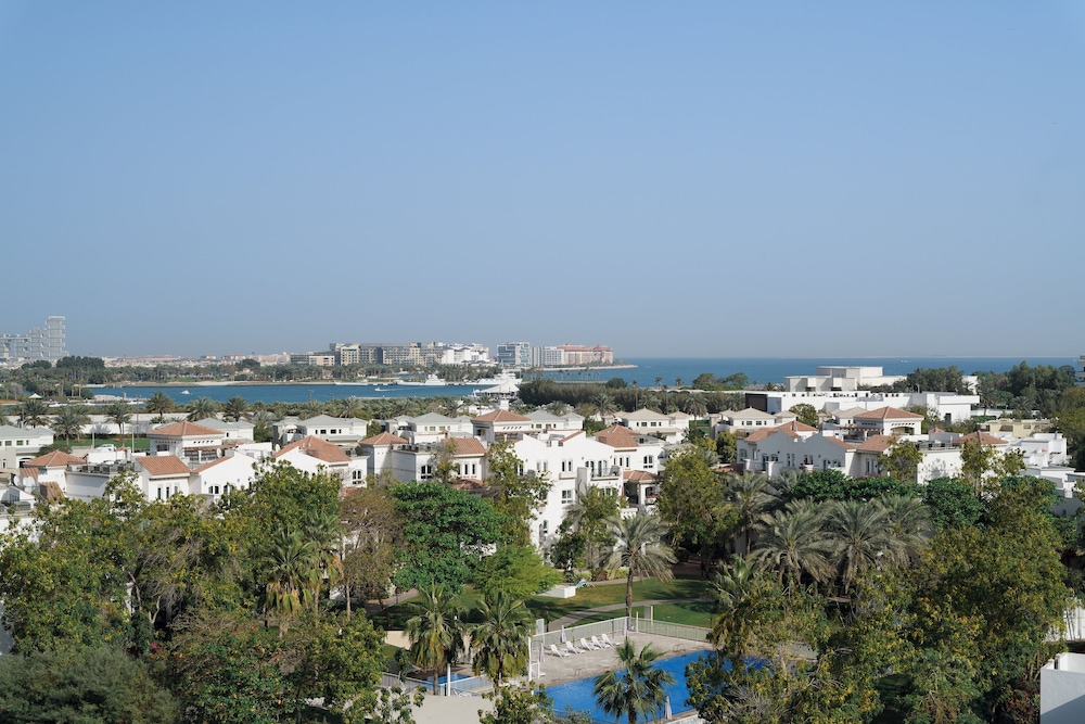 holiday inn express dubai internet city by ihg