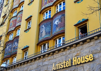 amstel house hostel berlin