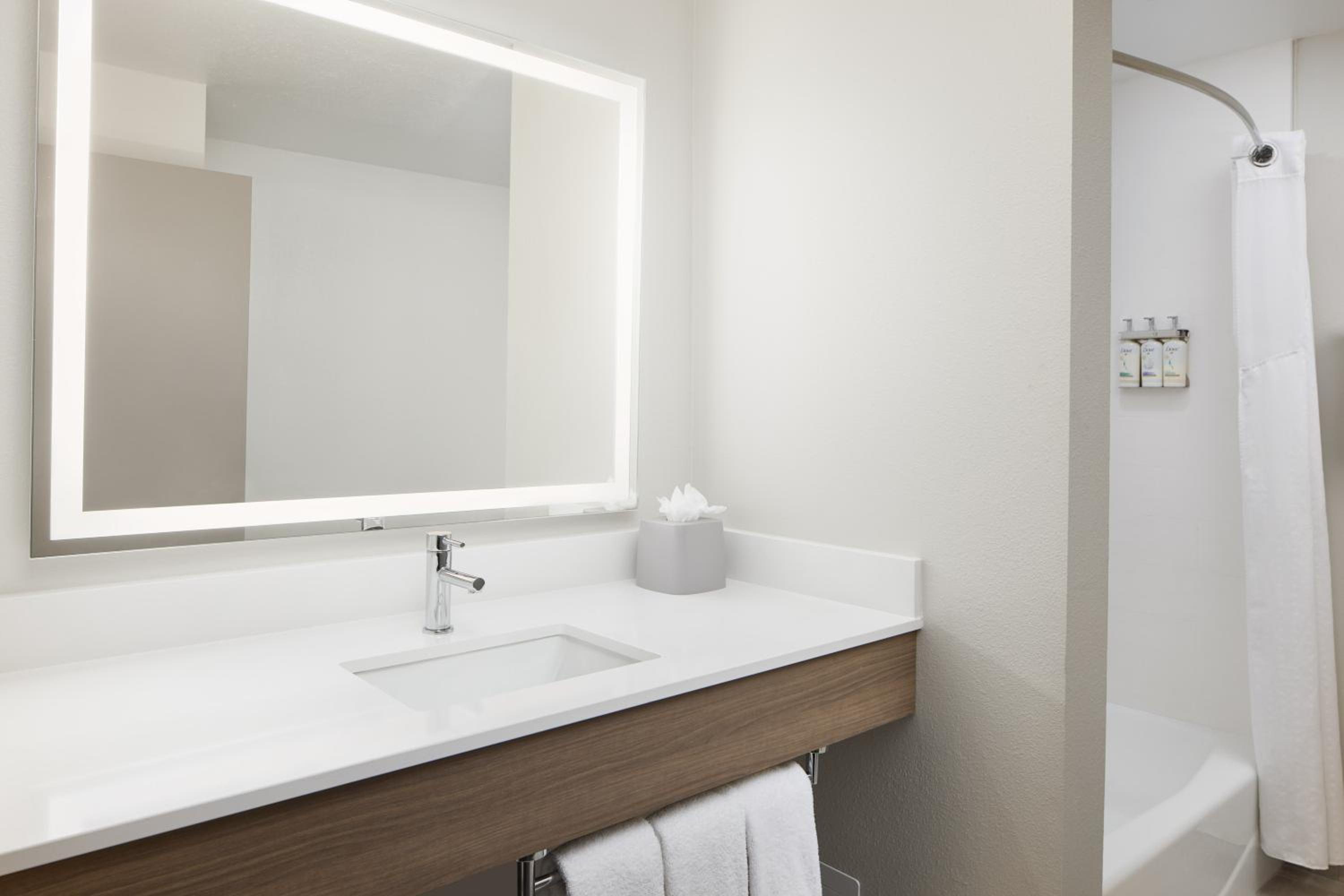 holiday inn express and suites port st lucie west