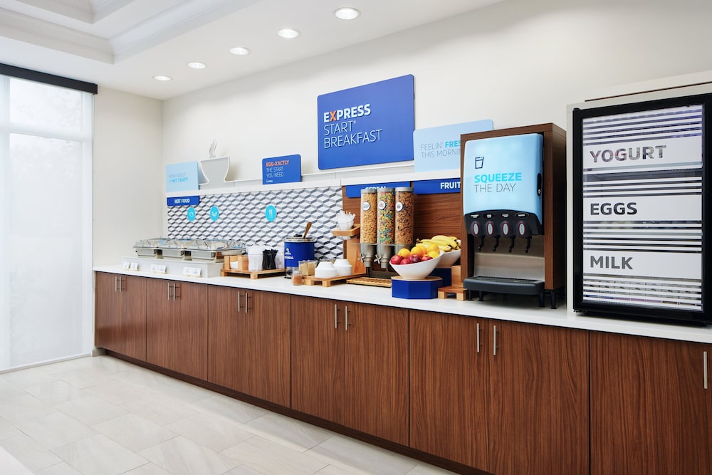 holiday inn express and suites port st lucie west