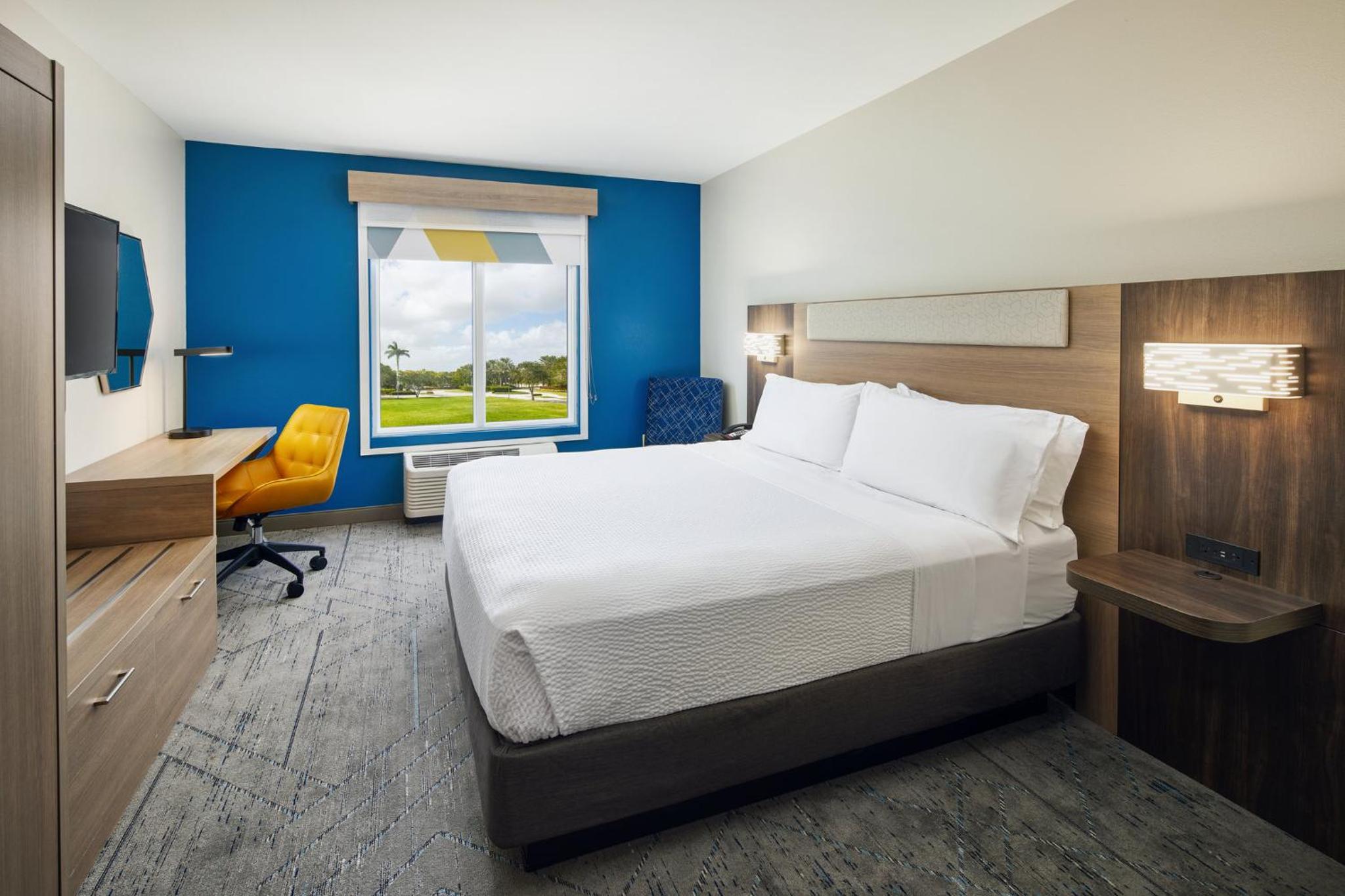 holiday inn express and suites port st lucie west