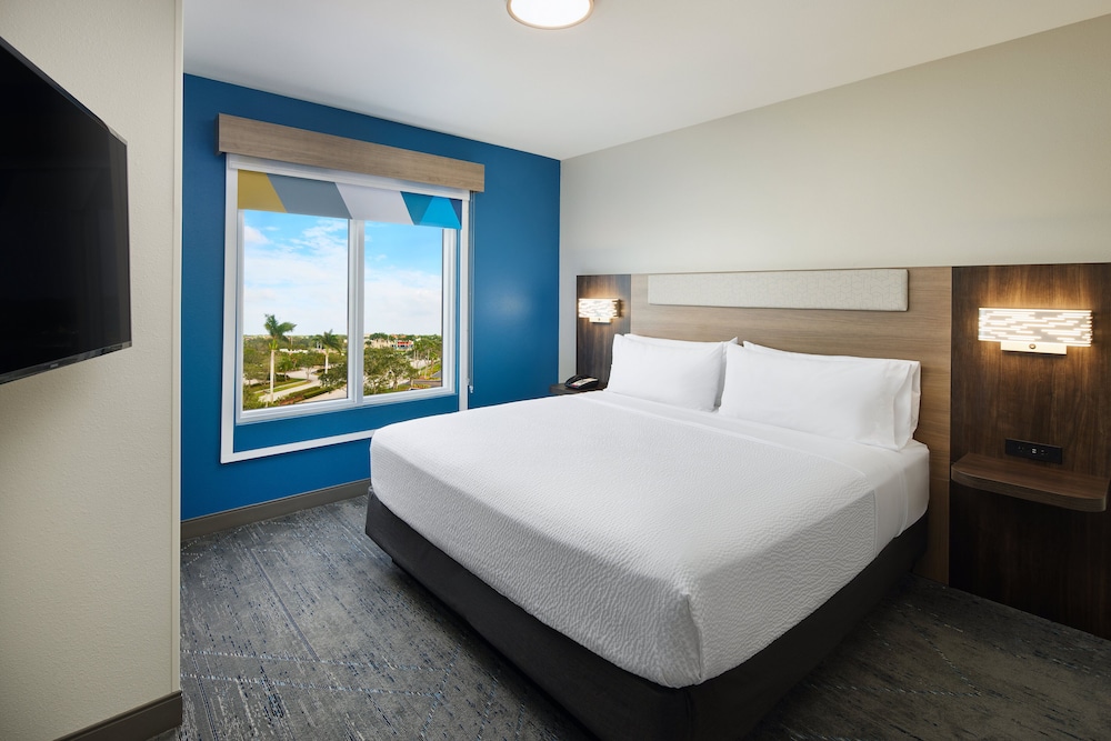 holiday inn express and suites port st lucie west