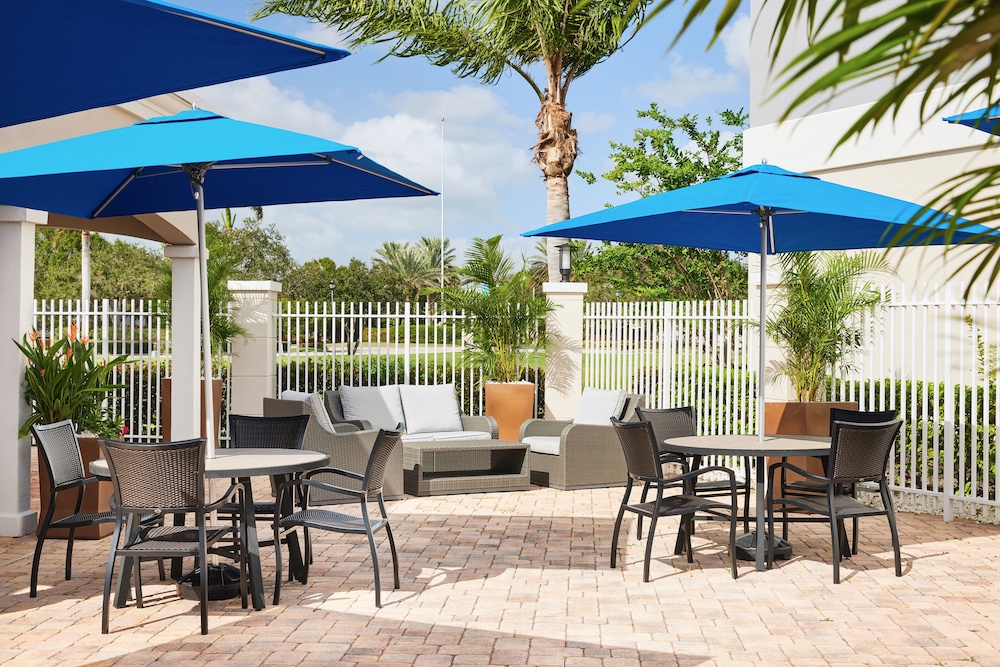 holiday inn express and suites port st lucie west