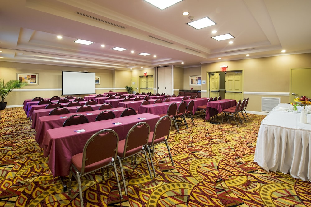 holiday inn express and suites port st lucie west