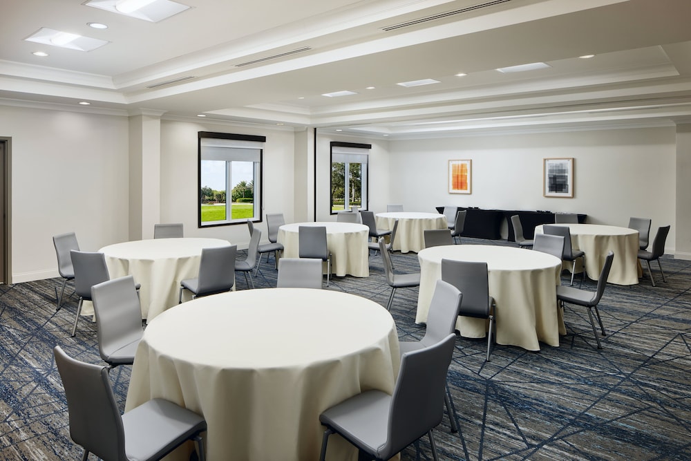 holiday inn express and suites port st lucie west
