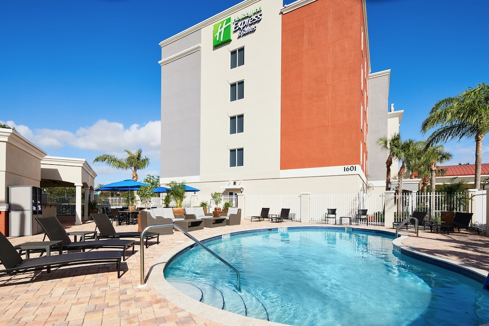 holiday inn express and suites port st lucie west