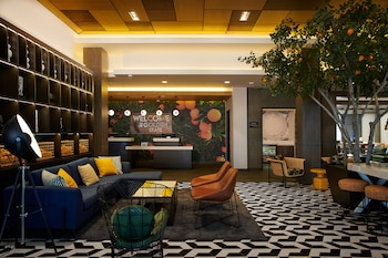 hampton inn and suites los angeles sherman oaks