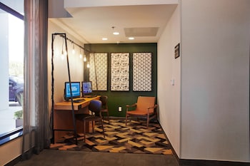 hampton inn and suites los angeles sherman oaks