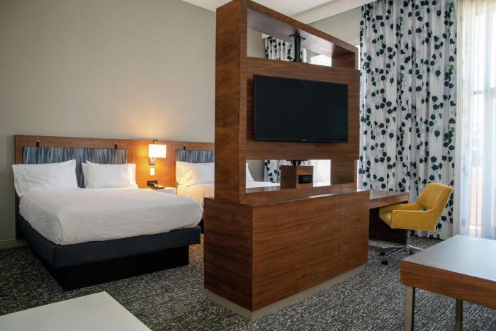 hampton inn and suites los angeles sherman oaks