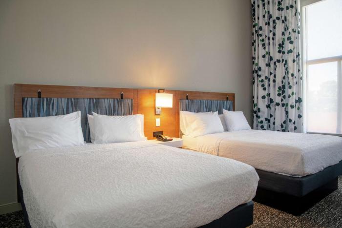 hampton inn and suites los angeles sherman oaks